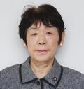 正面を向いて黒いスーツを着た諸大庭 桃子さんのプロフィールの写真