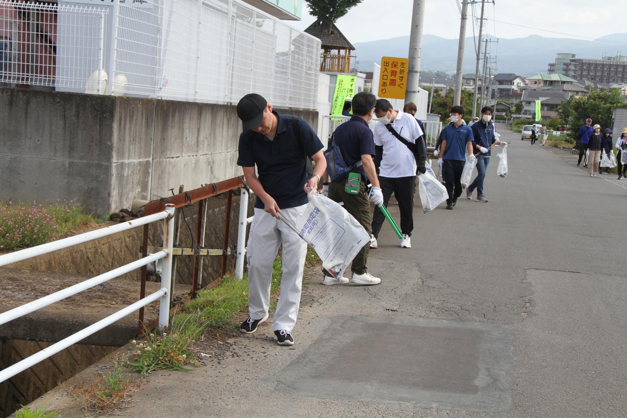 ごみゼロ運動の写真