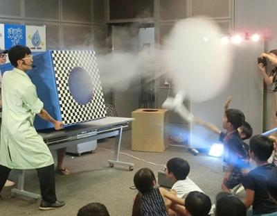 らんま先生の実験パフォーマンスの一例